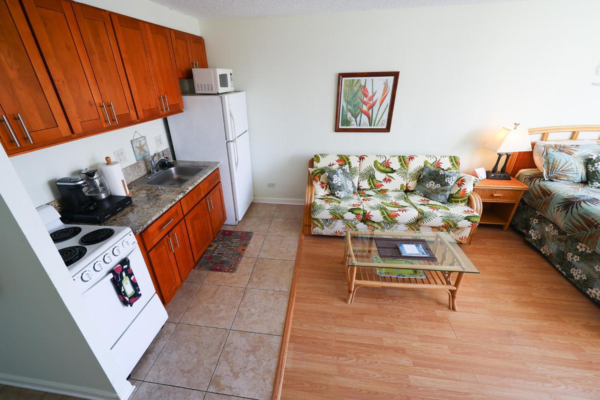 Tropical Studios At Marine Surf Waikiki - Free Parking - Best Location - Full Kitchen - Swimming Pool Honolulu Exterior foto