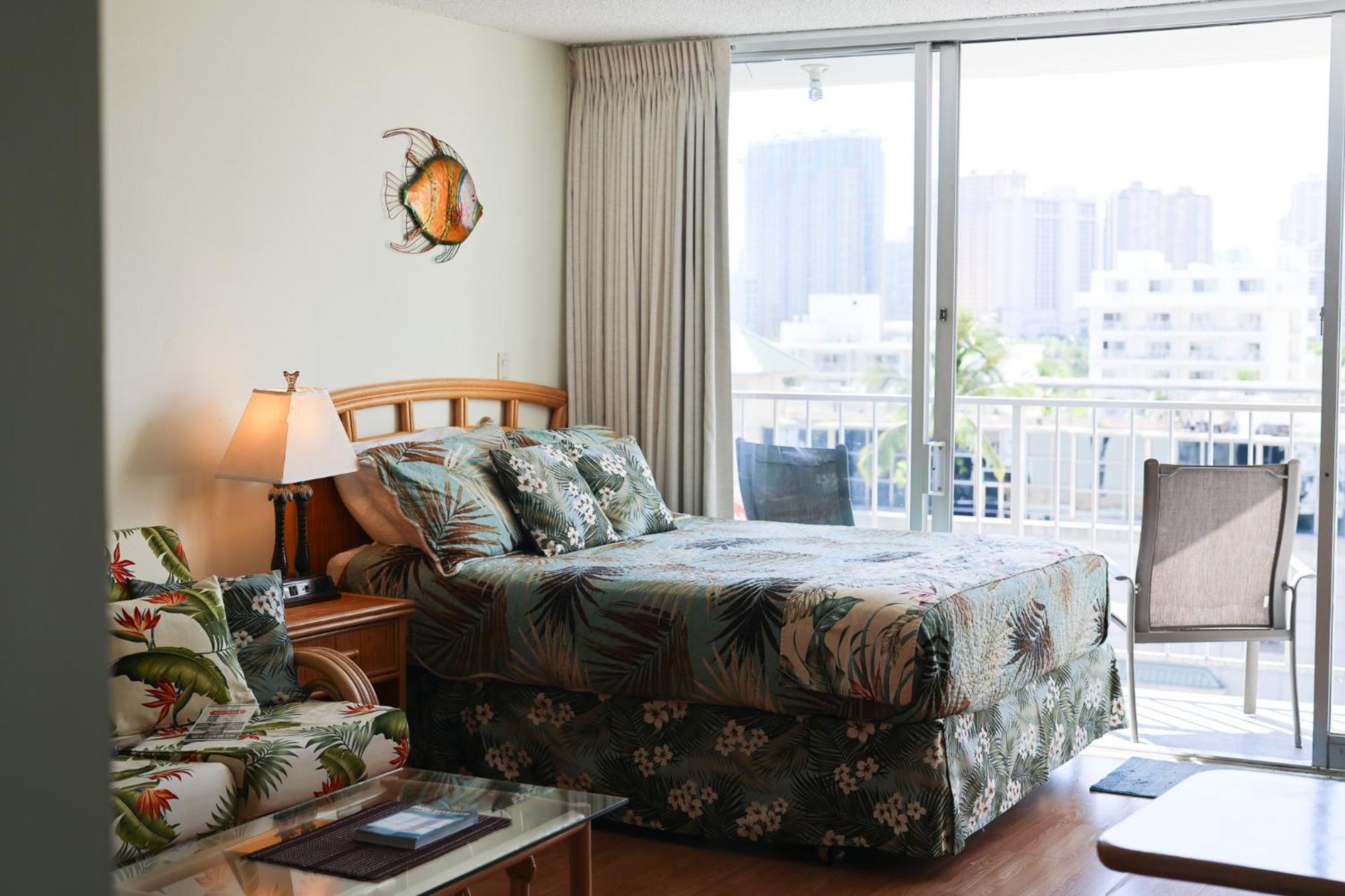 Tropical Studios At Marine Surf Waikiki - Free Parking - Best Location - Full Kitchen - Swimming Pool Honolulu Exterior foto