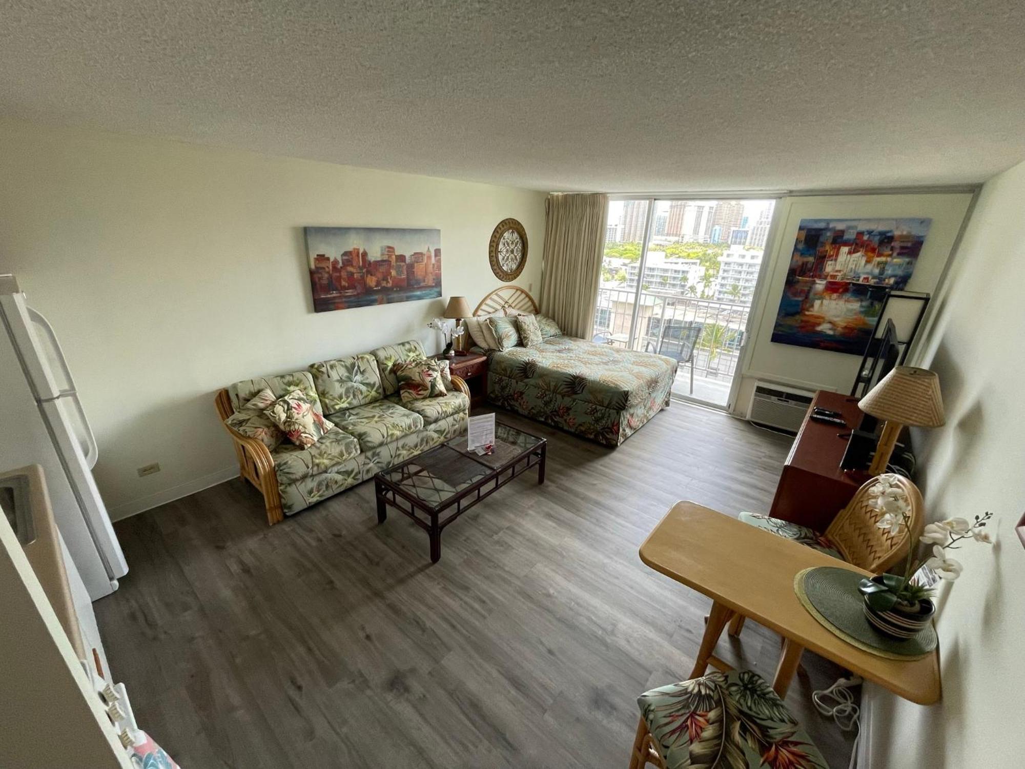 Tropical Studios At Marine Surf Waikiki - Free Parking - Best Location - Full Kitchen - Swimming Pool Honolulu Exterior foto