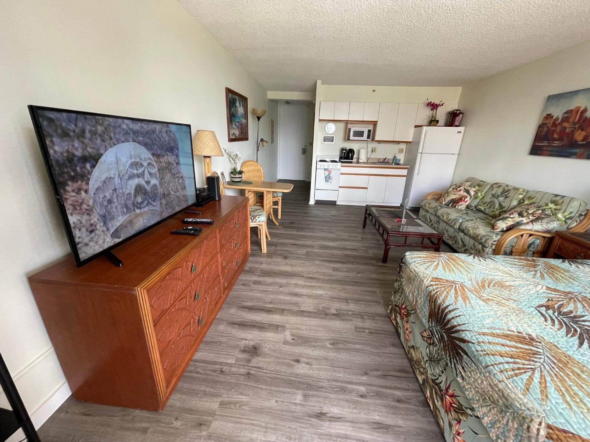 Tropical Studios At Marine Surf Waikiki - Free Parking - Best Location - Full Kitchen - Swimming Pool Honolulu Exterior foto