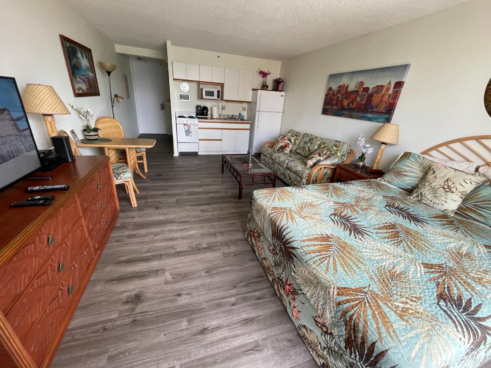 Tropical Studios At Marine Surf Waikiki - Free Parking - Best Location - Full Kitchen - Swimming Pool Honolulu Exterior foto