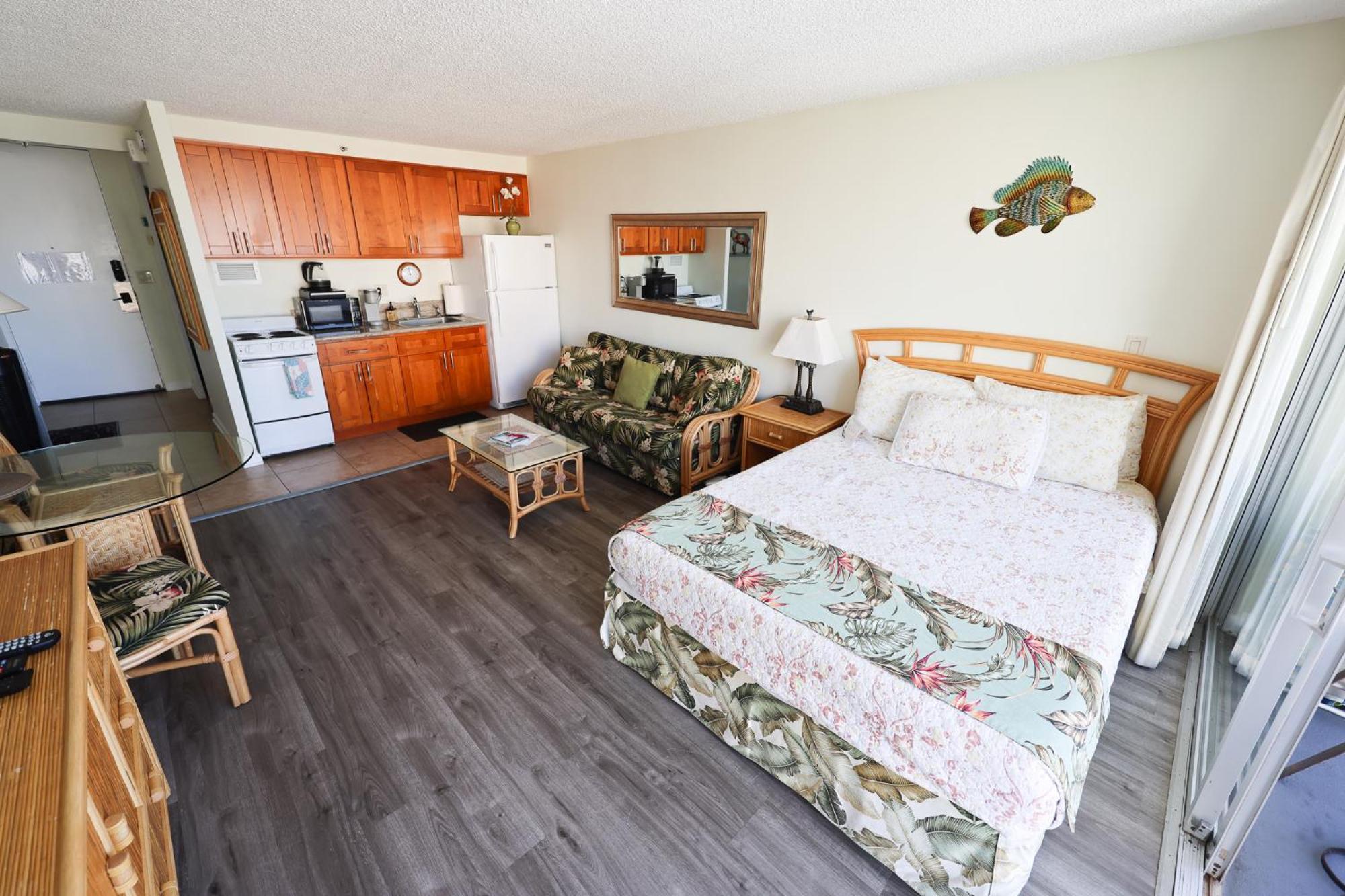 Tropical Studios At Marine Surf Waikiki - Free Parking - Best Location - Full Kitchen - Swimming Pool Honolulu Exterior foto