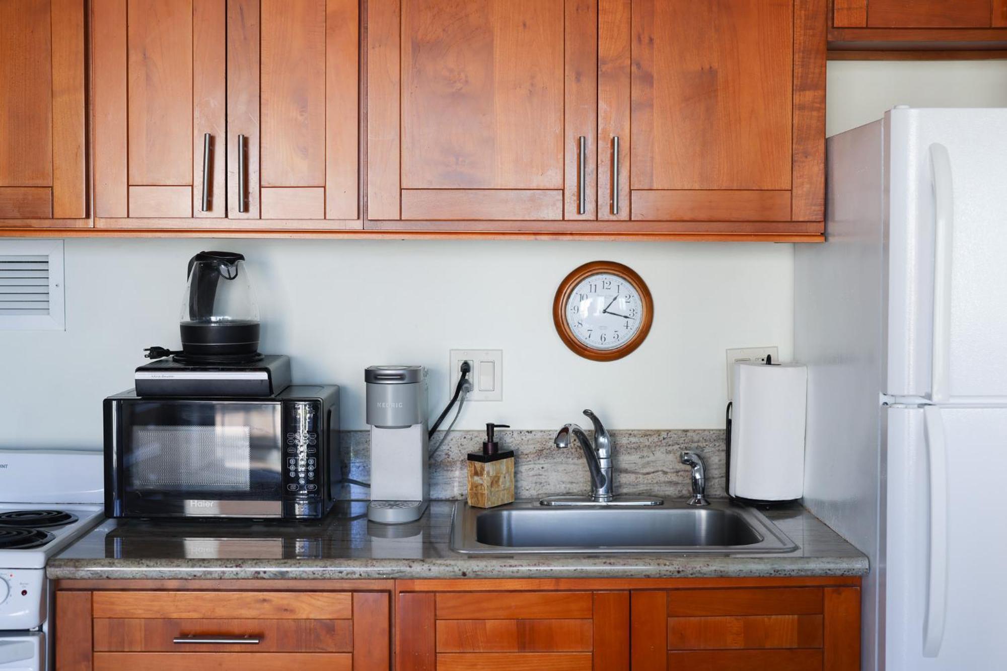 Tropical Studios At Marine Surf Waikiki - Free Parking - Best Location - Full Kitchen - Swimming Pool Honolulu Exterior foto