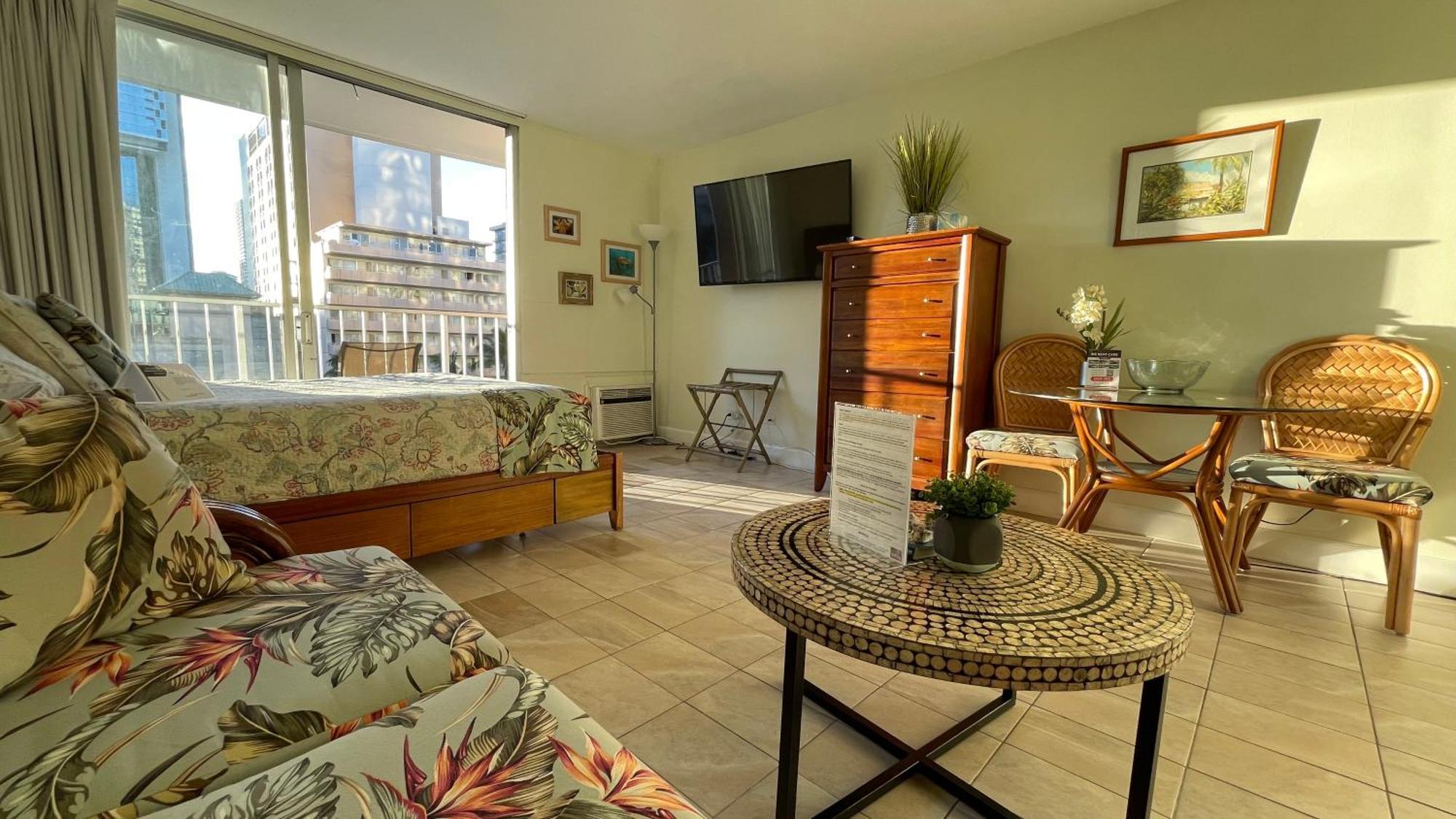 Tropical Studios At Marine Surf Waikiki - Free Parking - Best Location - Full Kitchen - Swimming Pool Honolulu Exterior foto